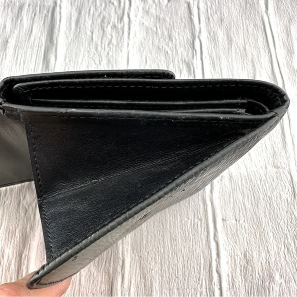 AUTHENTIC Louis Vuitton Marco Wallet. Previously owned. Black.